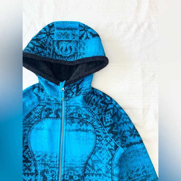 Lululemon Special Edition Fair Isle Snowflake Scuba Hoodie - Picture 5 of 15
